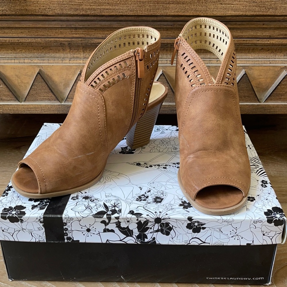 Chinese Laundry peep toe heels